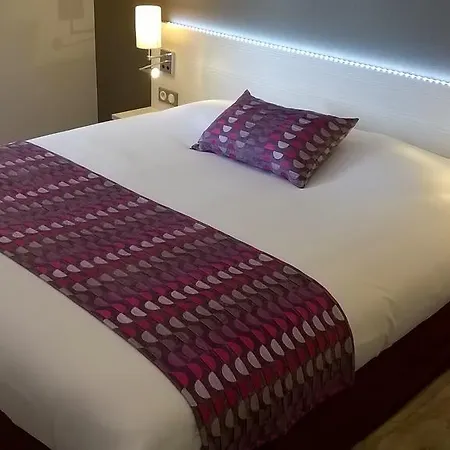 Ξενοδοχείο Contact Du Cerf Château-Gontier