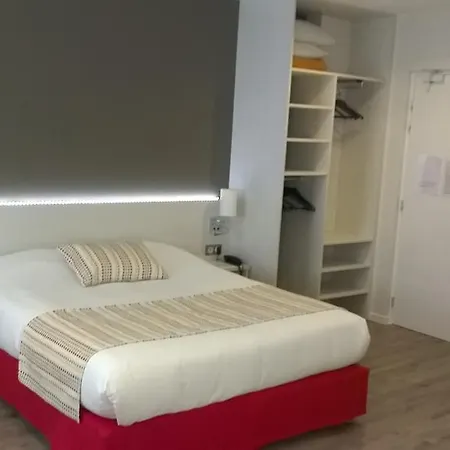 Contact Du Cerf 2* Château-Gontier