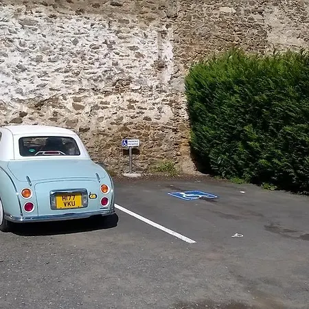 Contact Du Cerf 2* Château-Gontier