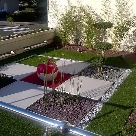 Contact Du Cerf Hotel 2*