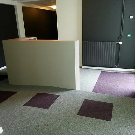 Contact Du Cerf Hotel Château-Gontier