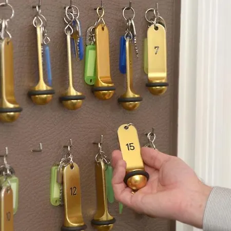 Contact Du Cerf 2* Château-Gontier