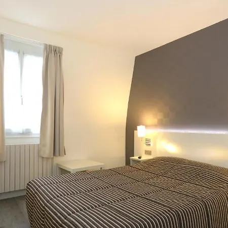 Contact Du Cerf 2* Château-Gontier