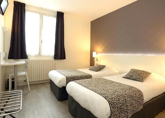 Hotel Contact Du Cerf Château-Gontier