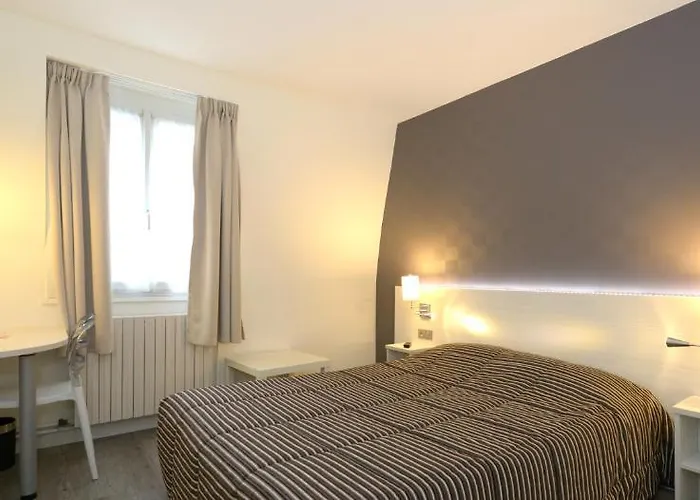 Contact Du Cerf 2* Château-Gontier