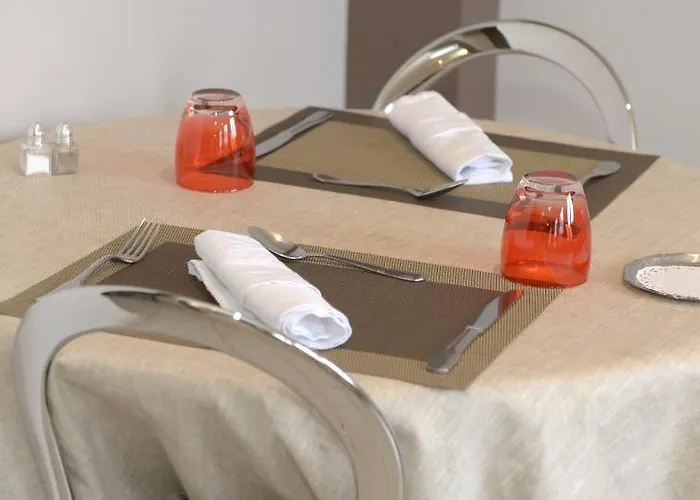 מלון Contact Du Cerf 2*